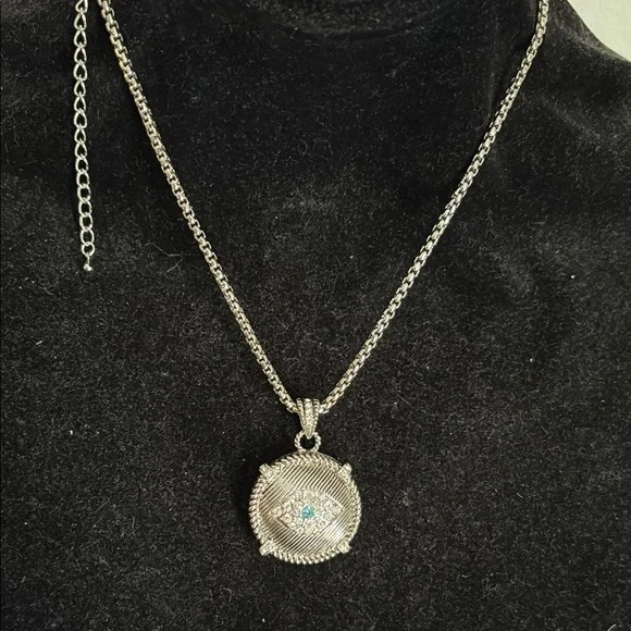 Silver Necklace with Crystal Accents and Delicate Chain - Picture 16 of 17